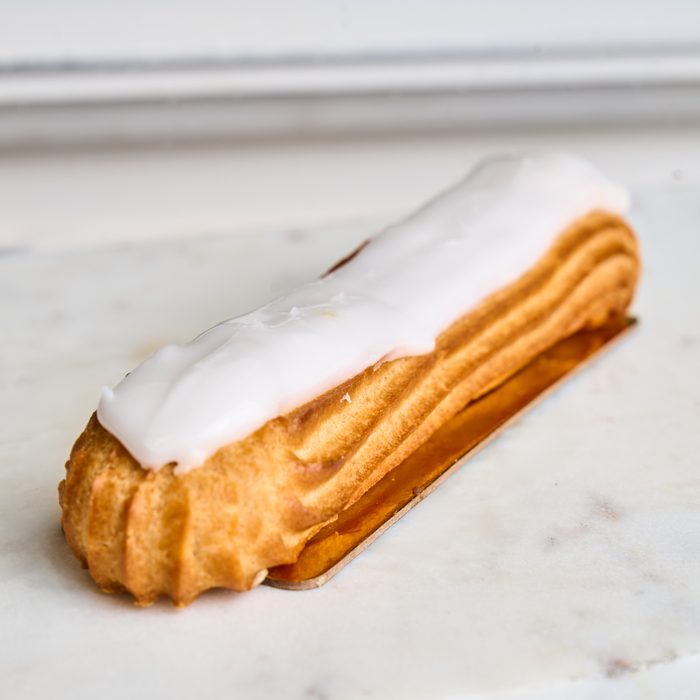 Vanilla eclair