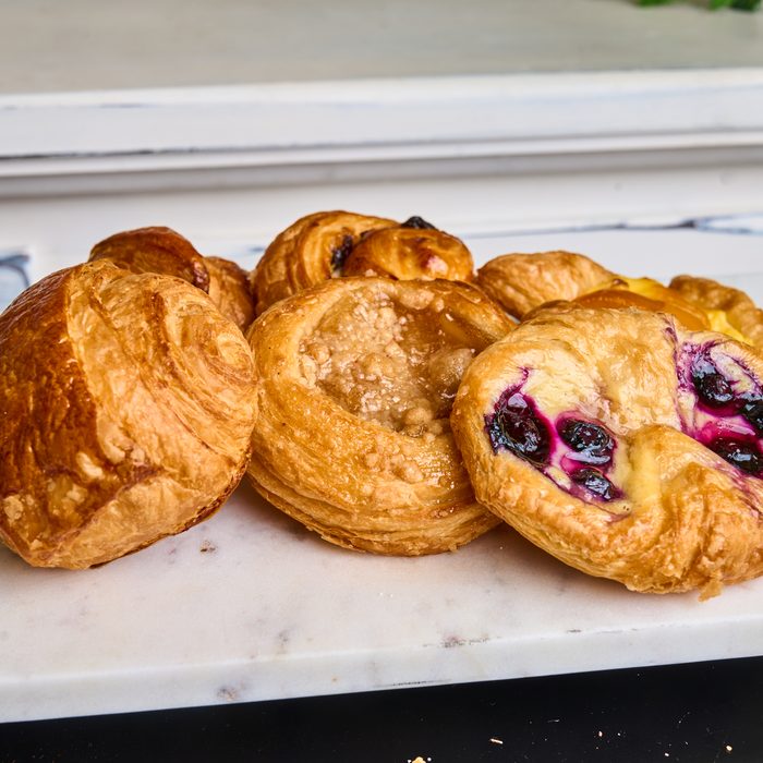Viennoiserie tray